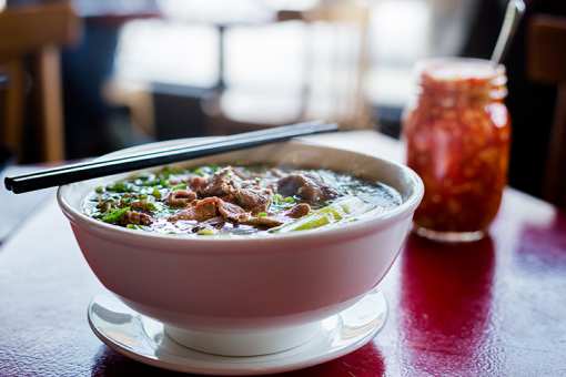 8 Best Pho Restaurants in Vermont!
